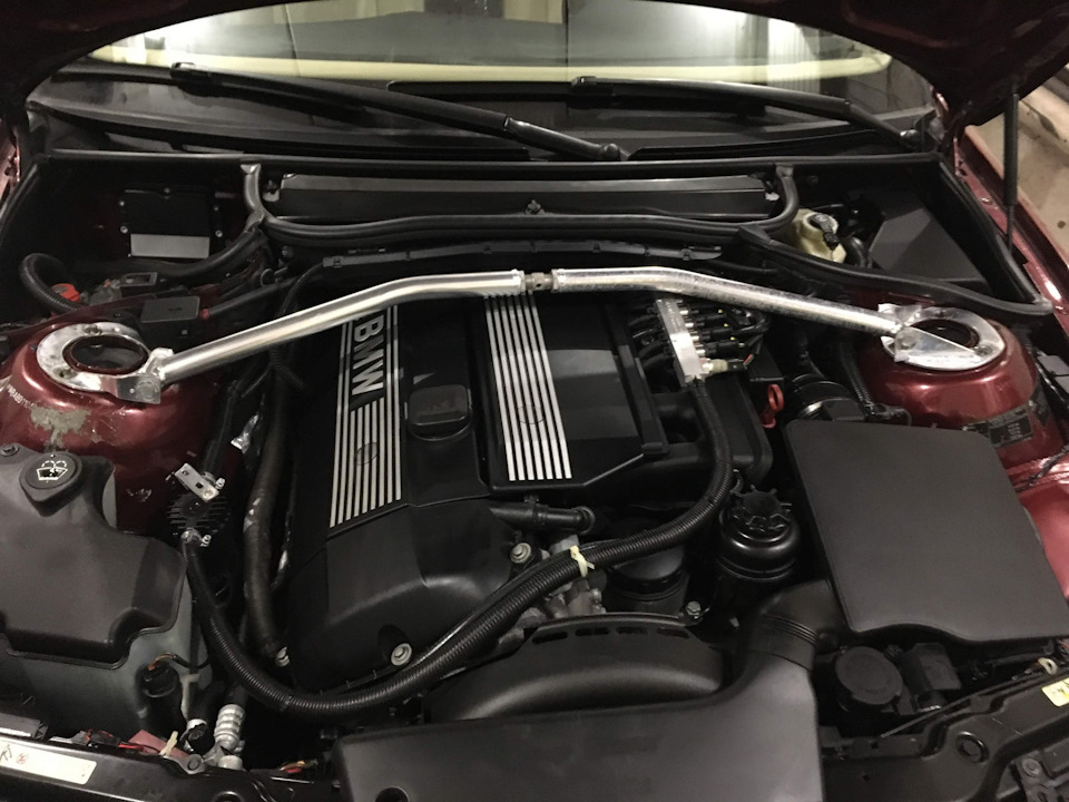 Огляд розпірки передніх склянок bmw e46 від NedMotorsport, без припасування не стала ... 2