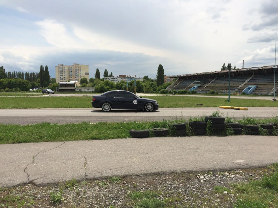 Перший трек день