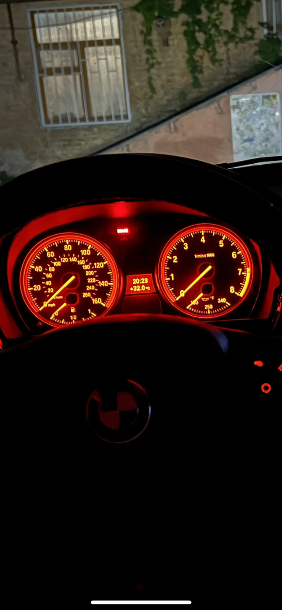 Спідометр e92 335i