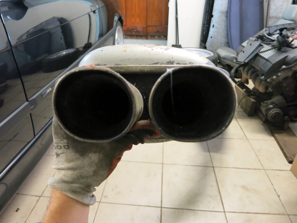 Продам глушник ALPINA B8, B3 e36 4