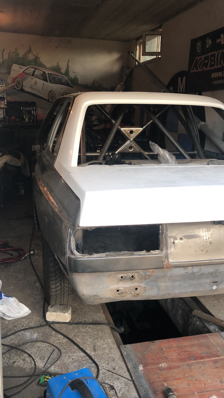 C-pillar m3 e30 2