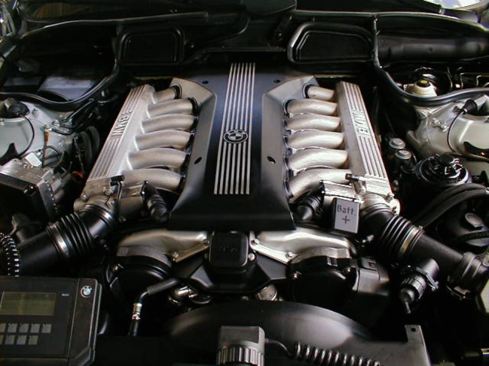 BMW E36 V12 … як Вам? :)