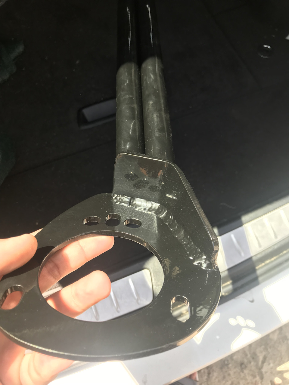Розпірка в руках NEDMOTORS 2