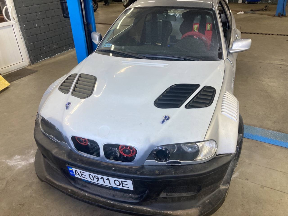 Завершення повного обважування BMW E46 DTM. Капот та дактейл! 1