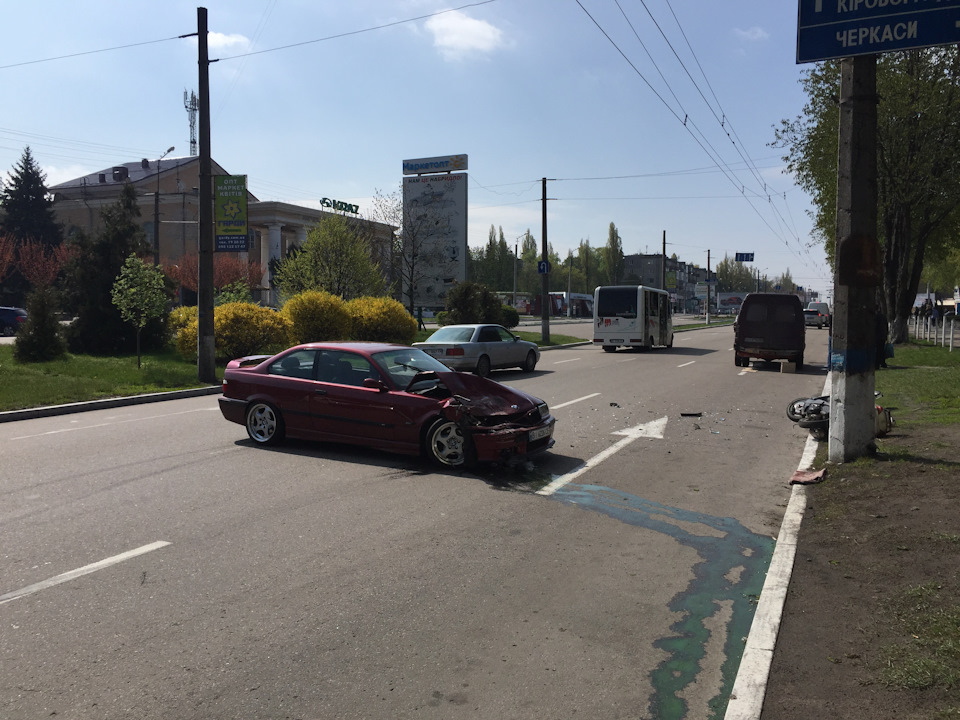 Розбив купешку, потрапив у ДТП. 1