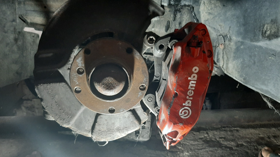 #12 Установка 4х поршневих супортів BREMBO з e38 на е36 3
