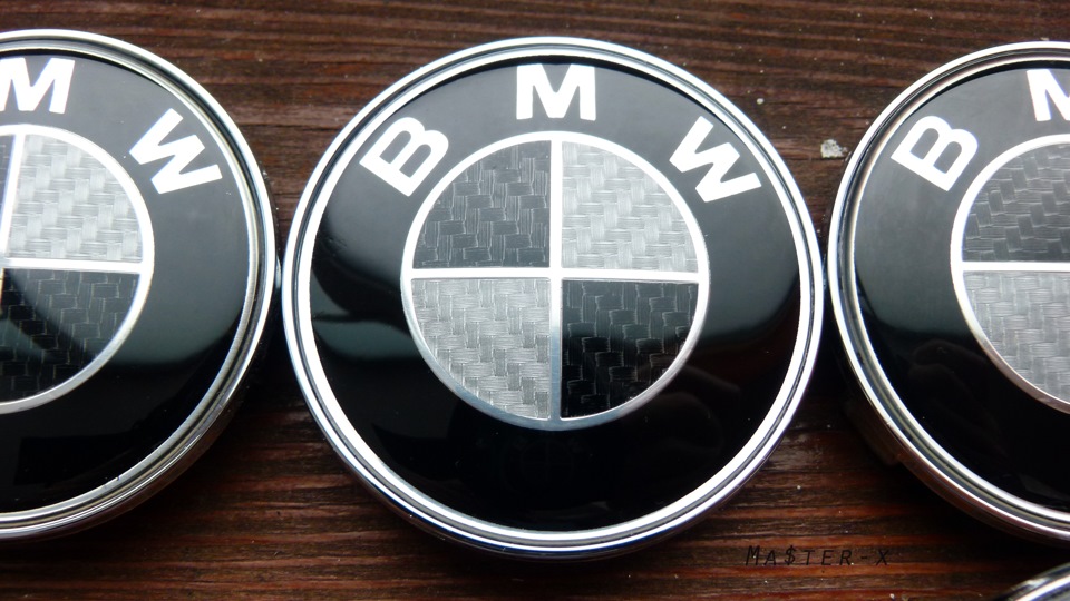 Комплект чорних емблем BMW під карбон. 4