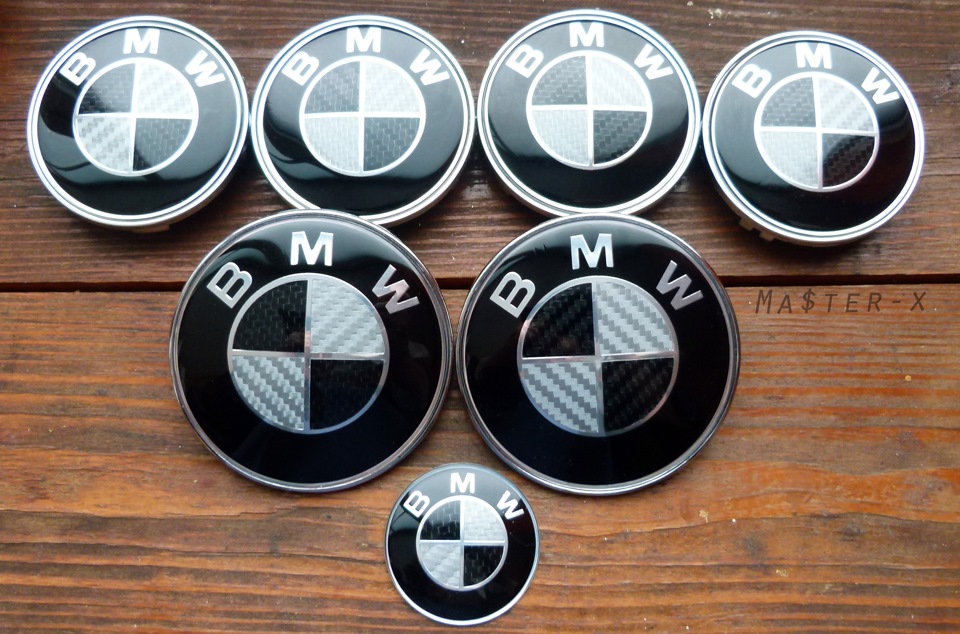 Комплект чорних емблем BMW під карбон. 3