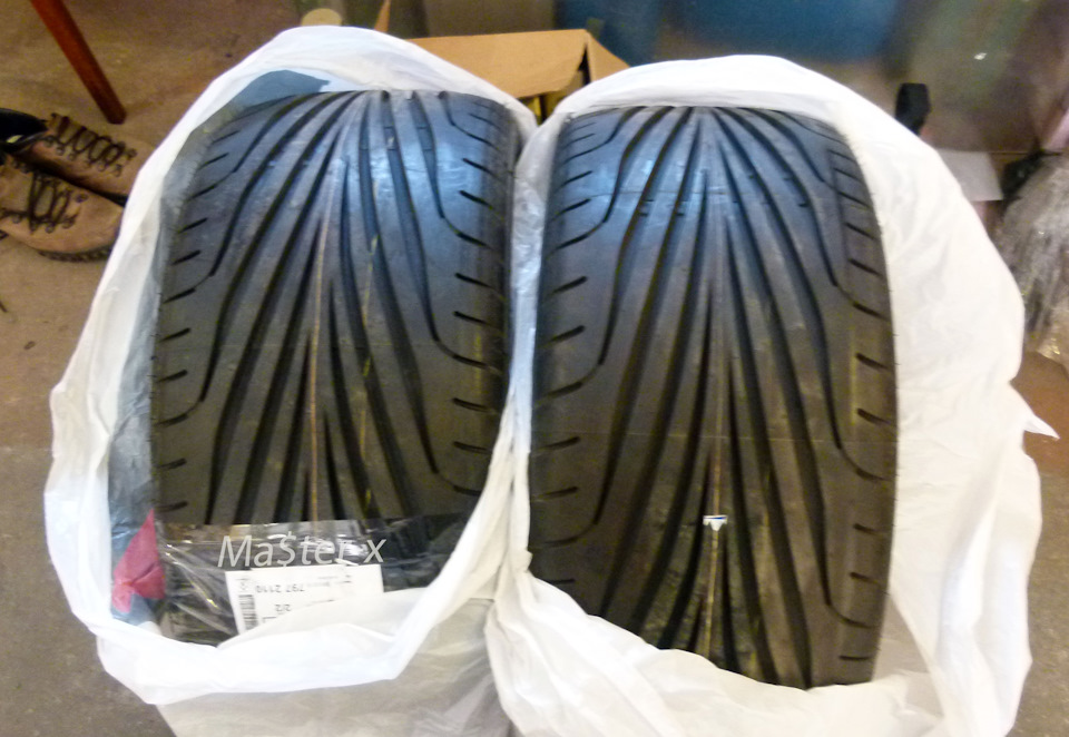 Нові шини Goodyear eagle F1 245/40R17 1