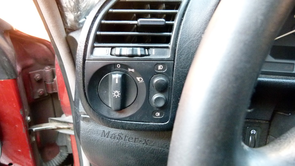Відновлення механізму перемикача ближнього світла/габаритів bmw e36. 1