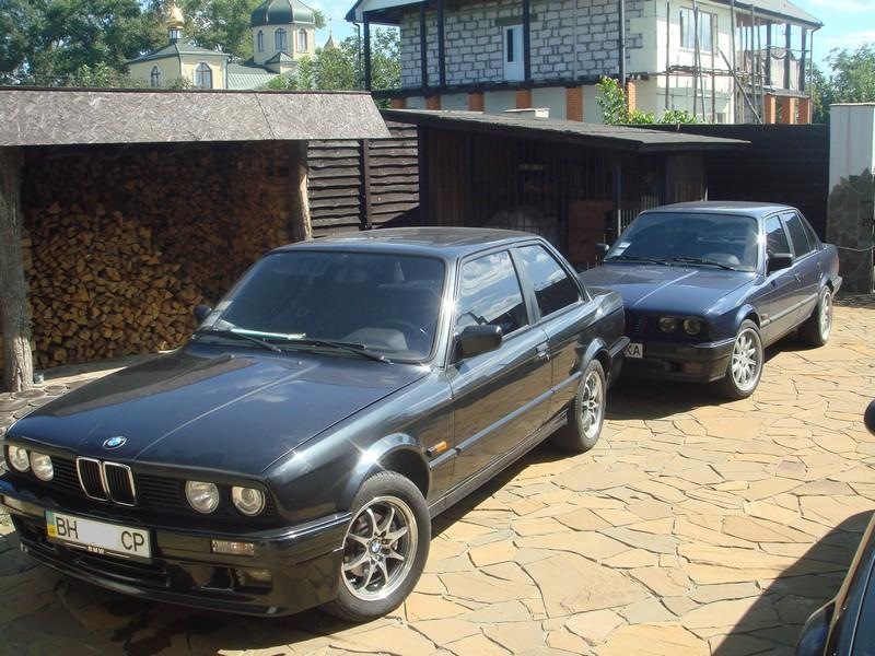 2010 рік. Три BMW у дворі. 4