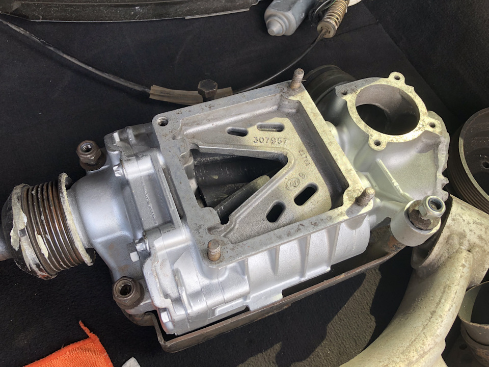 Зустрічайте компресор EATON M62. Мотор встановлений. Редуктор 4.27 5
