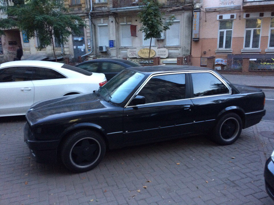 Молдинги, дрібниці по салону. 1