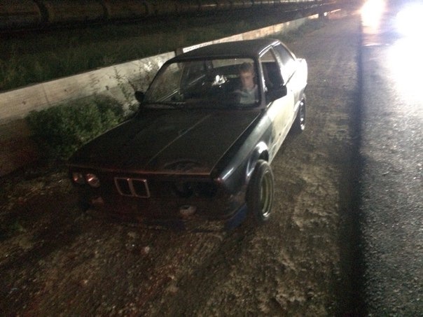 BMW на ходу за півас. 5