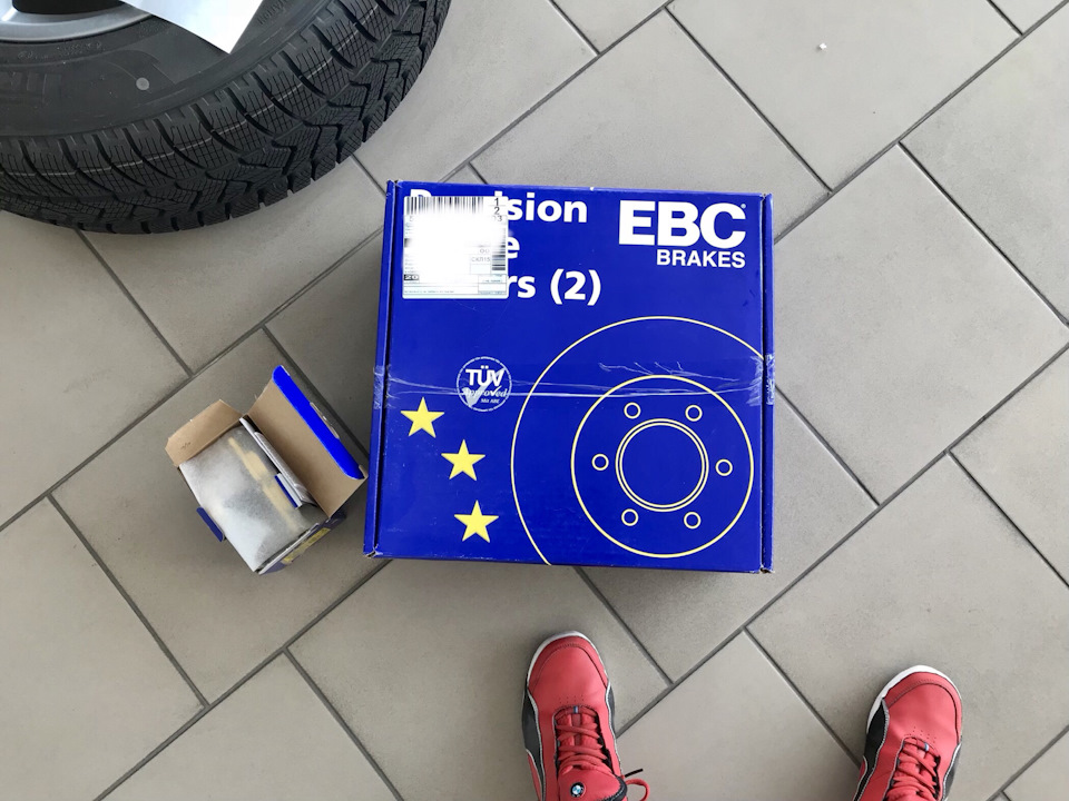 Нові задні гальмівні диски EBC 1