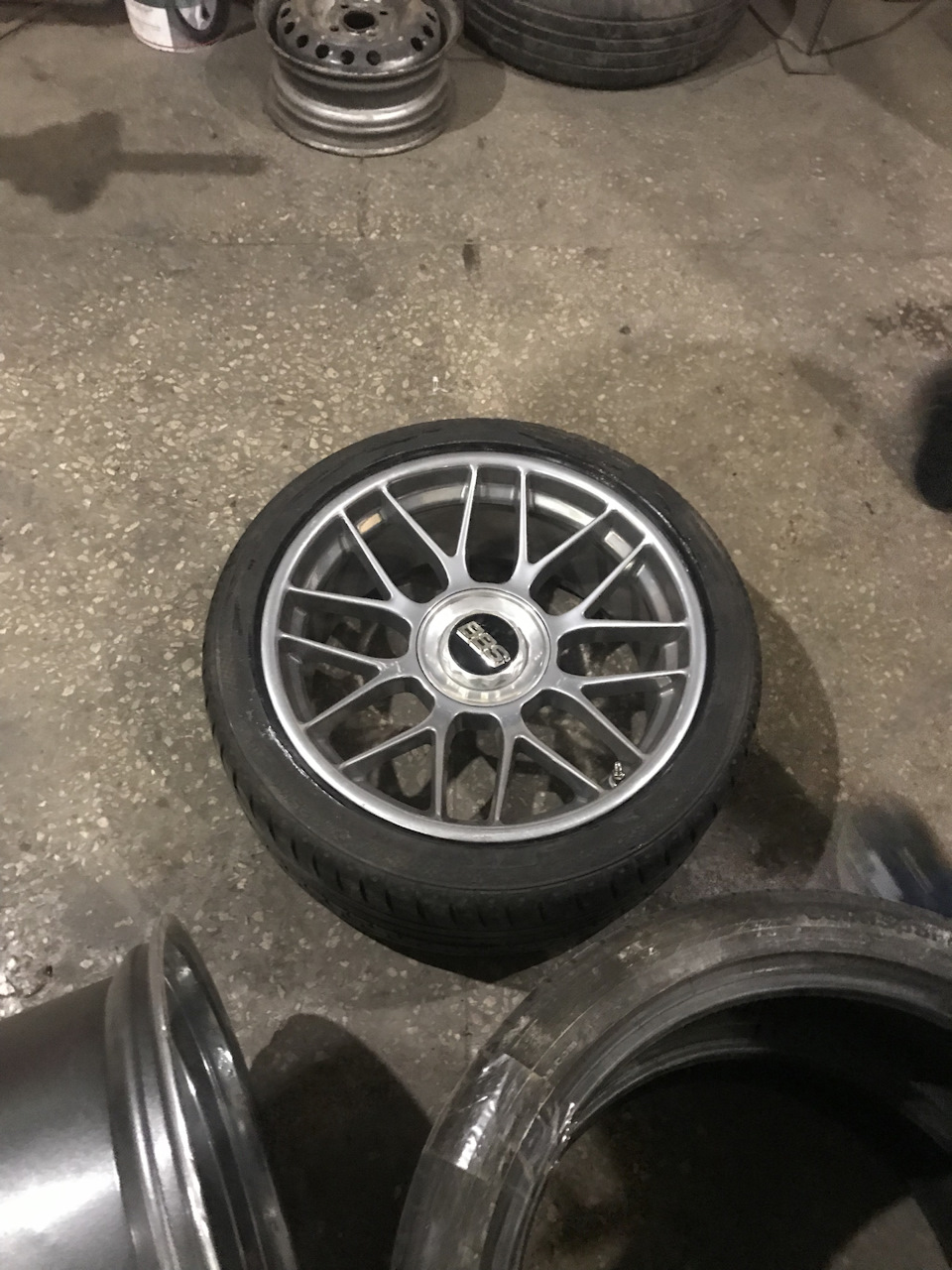 Bbs rc300 continental contact 5 1