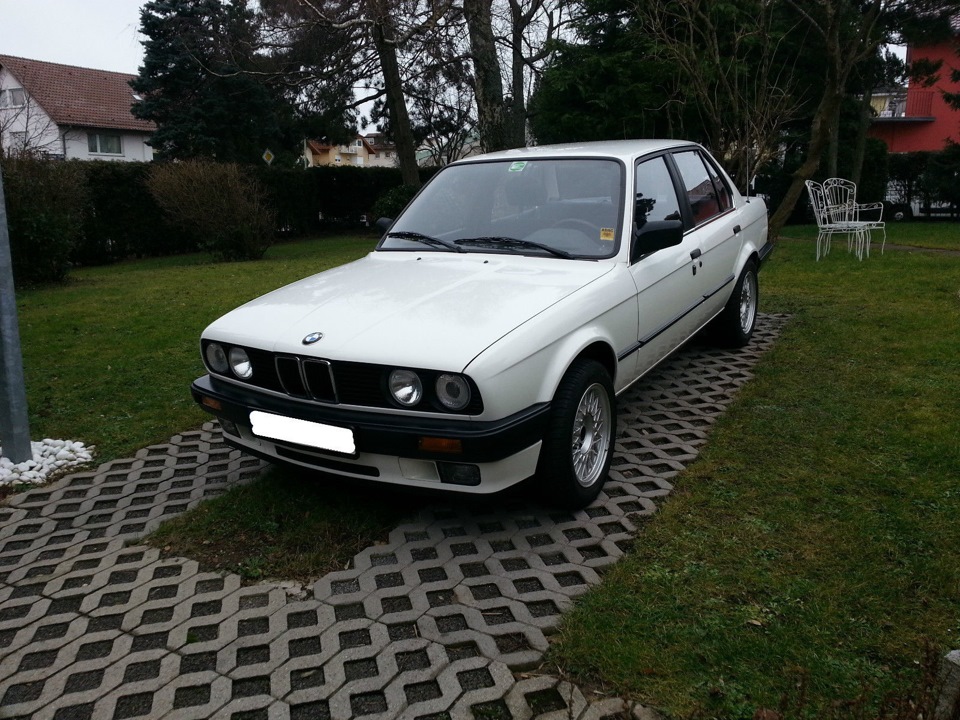 BMW E30 318i Limousine Alpinweiß II 53.000km, Rarität 1