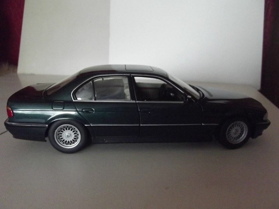 поповнення колекції BMW 3