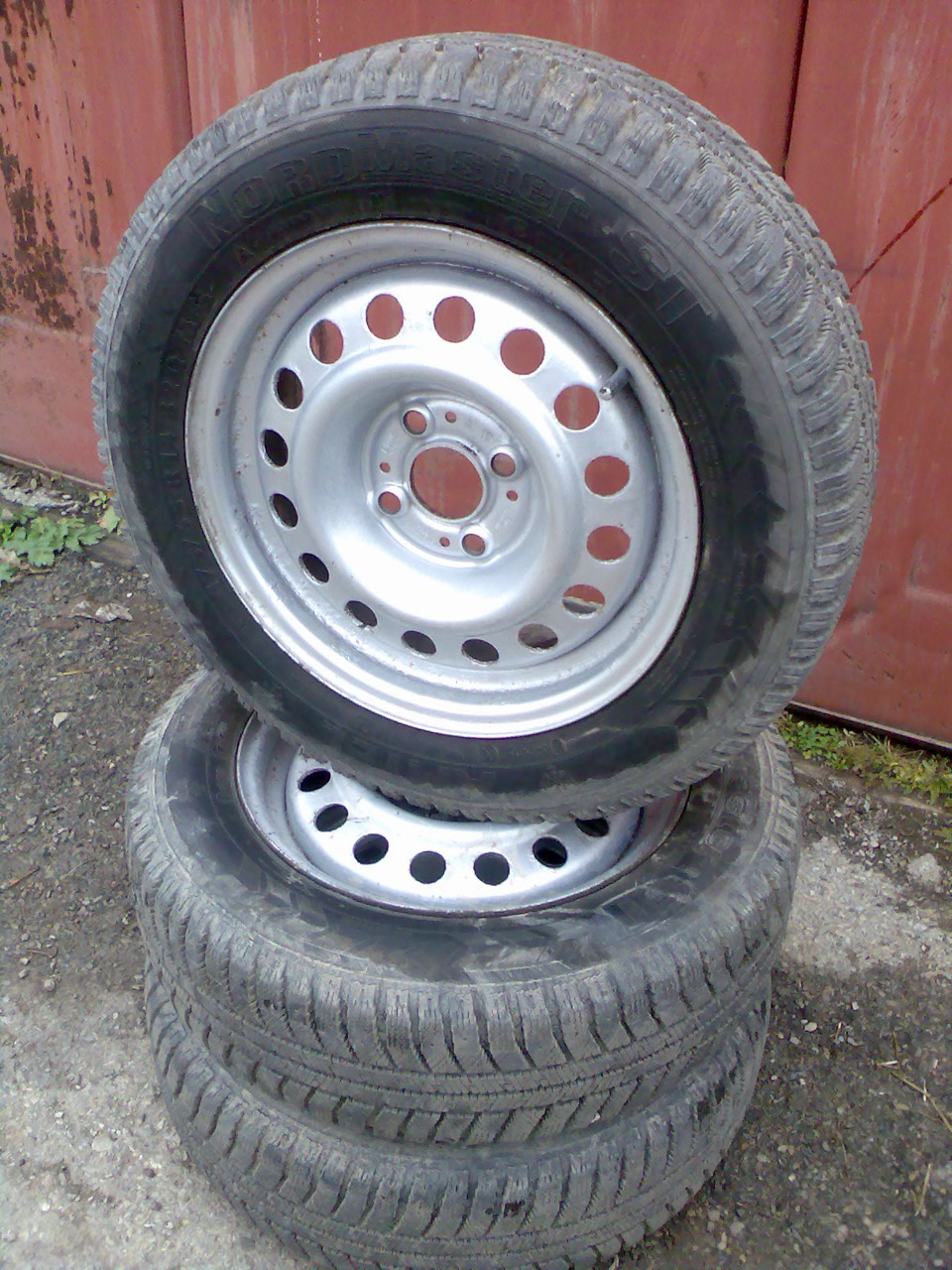 ПРОДАМ гуму р14 р15 р16 3