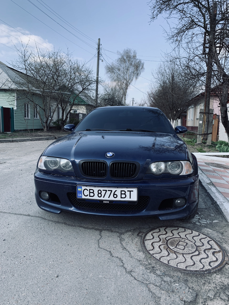 Значки БМВ, номерні рамки ledos 5