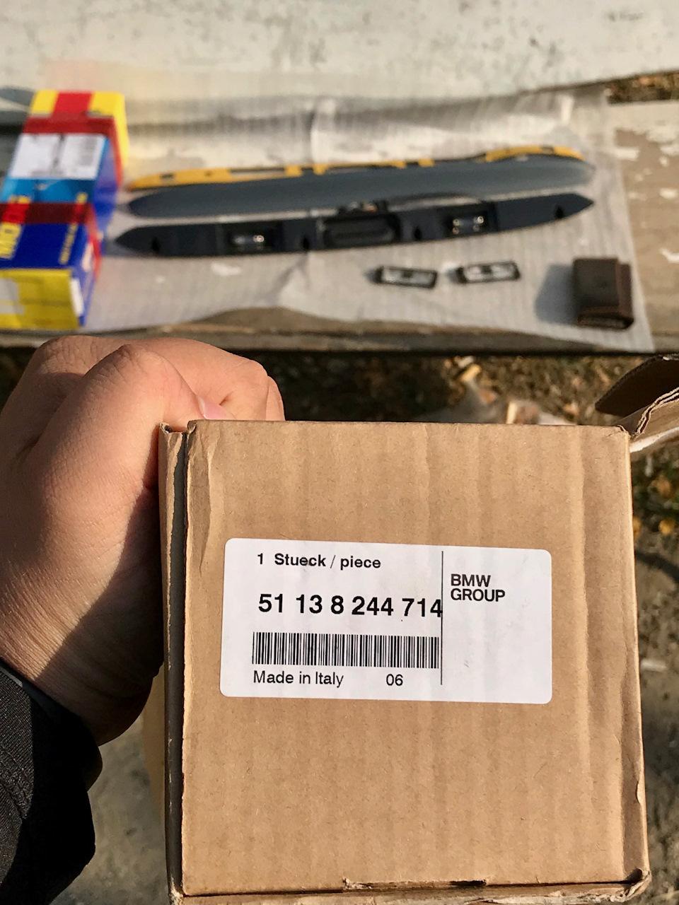 пластик, що вигнив, або нова планка підсвічування заднього номера + bonus 2
