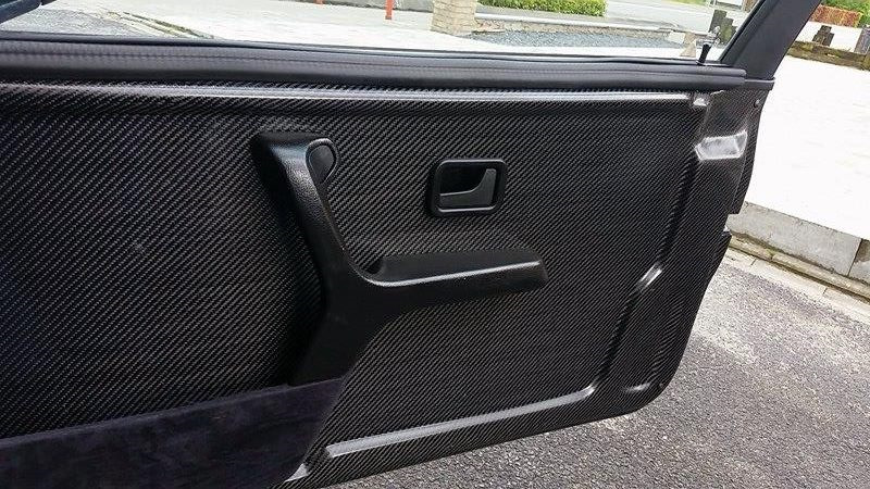 Карбонові дверні картки на BMW E30 1