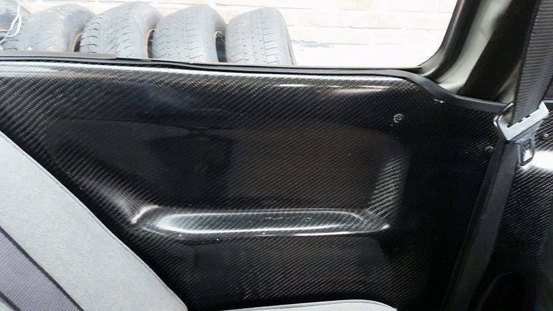 Карбонові дверні картки на BMW E30 2
