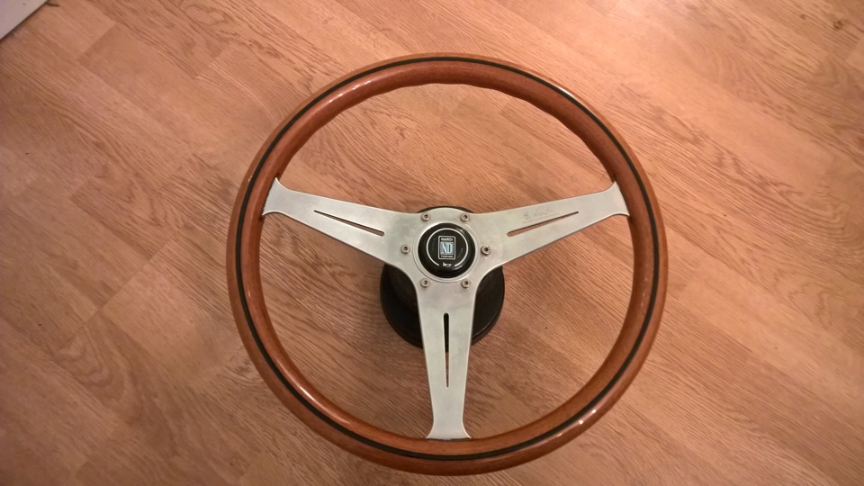 Нове кермо Nardi Torino і гриль 4