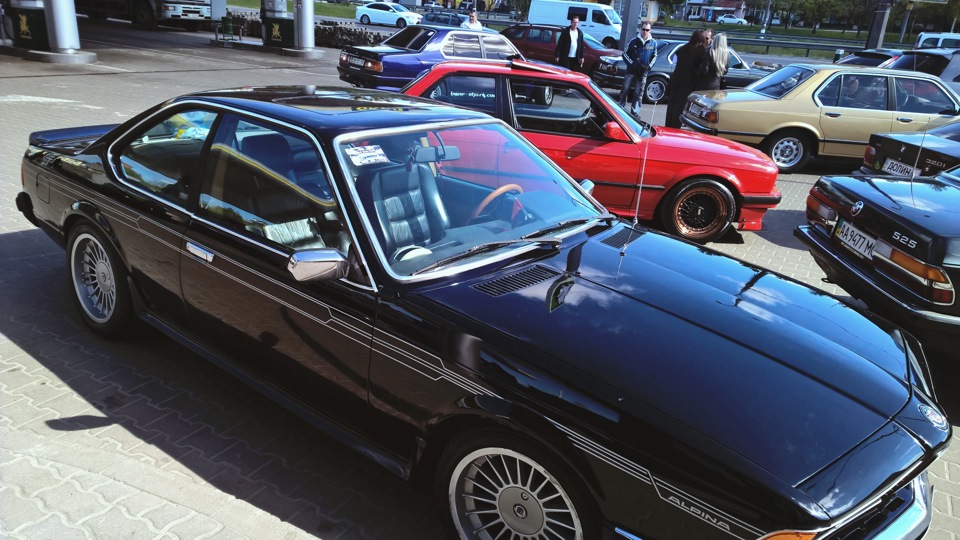 Old Car Land 2