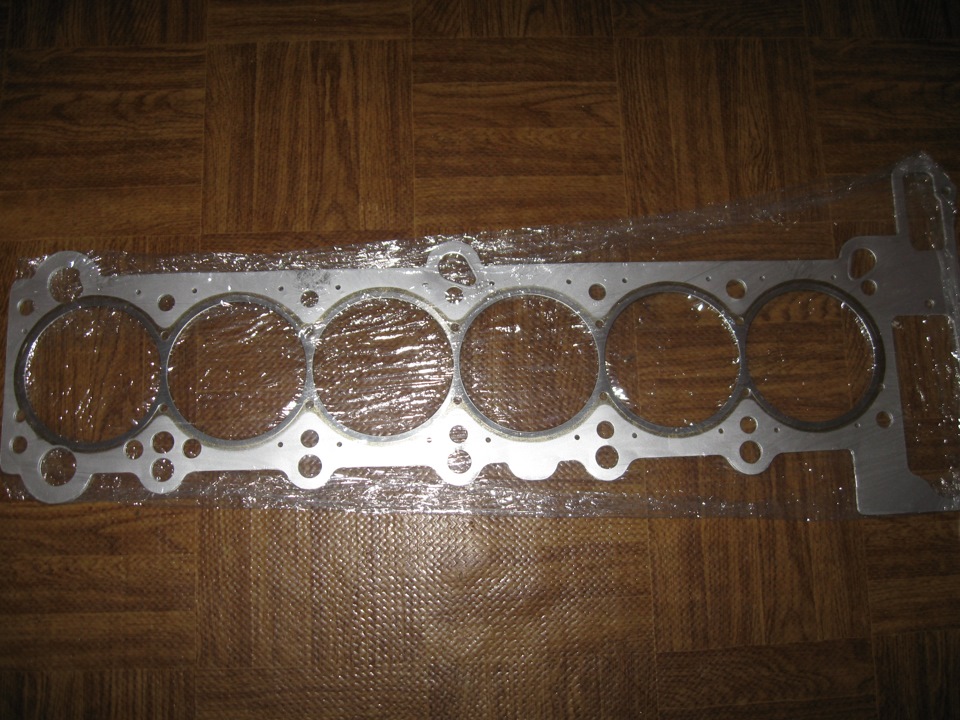 Custom Cylinder Head Gasket 1