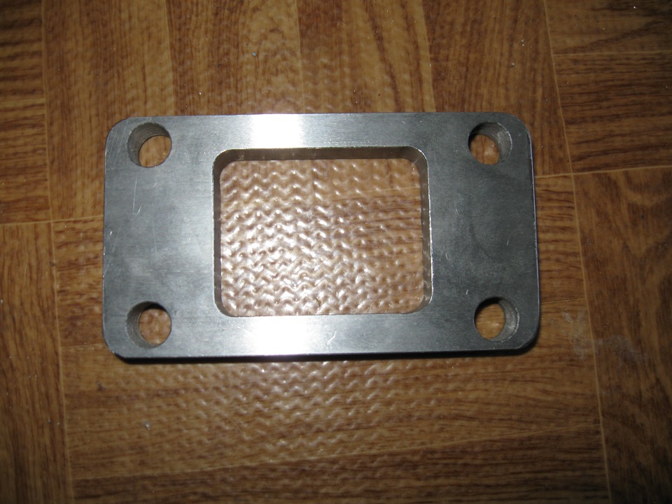 Exhaust Manifold I 3