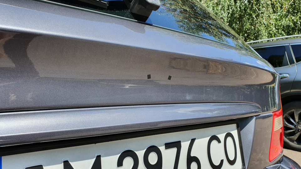 Задня емблема BMW на туринг) 1