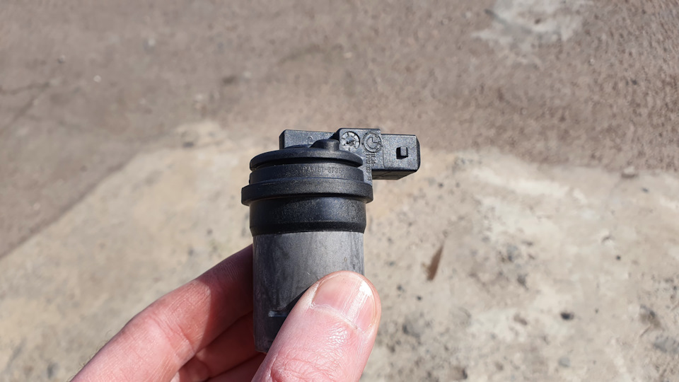 Заміна електромагнітних клапанів VVT і датчика розподільного валу на впуск. 4