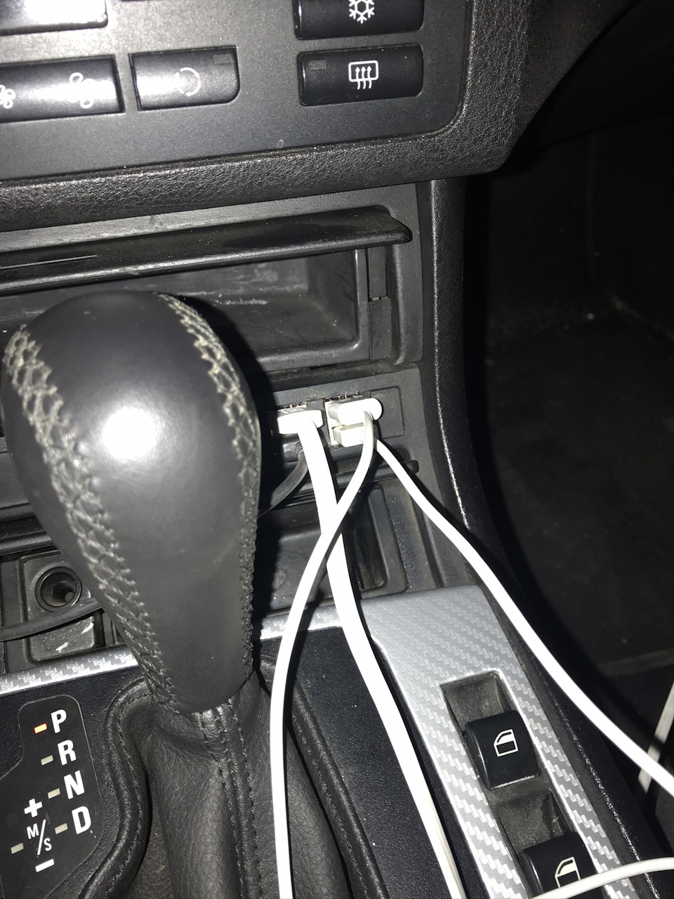 Перші доробки по машині - USB порти 5