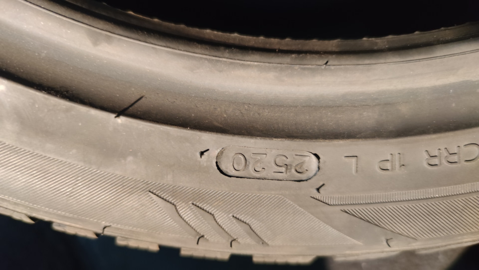 Нові зимові шини Laufenn lw71 225/45 r17 2