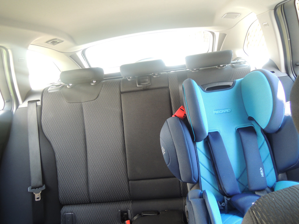 Автокрісло Recaro Young Sport Hero 2