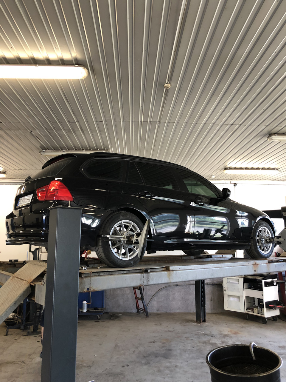 #3. Перевірка BMW на дилері 😎 3