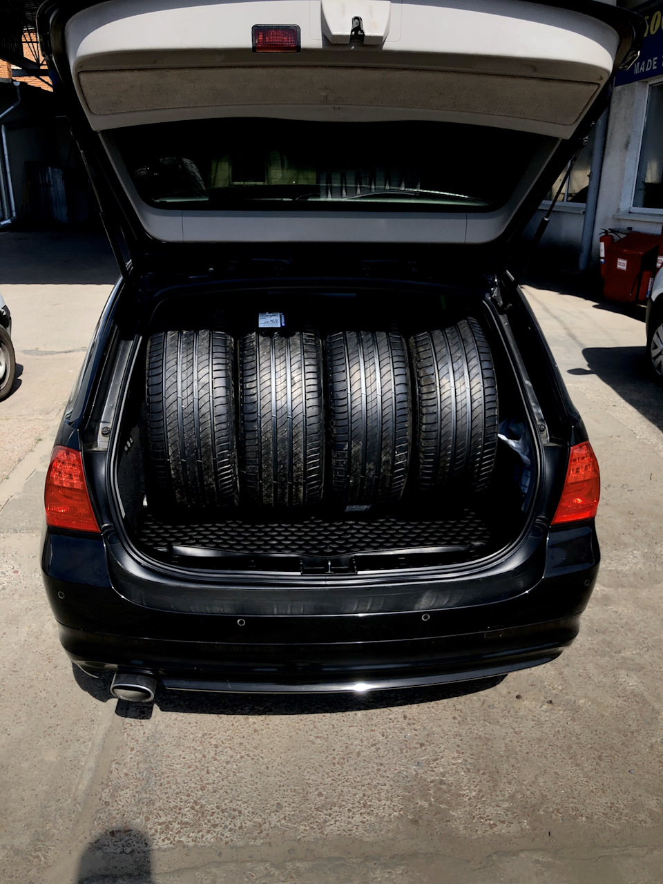 #7. Michelin Primacy 4 225/40 R18 92 Y 2