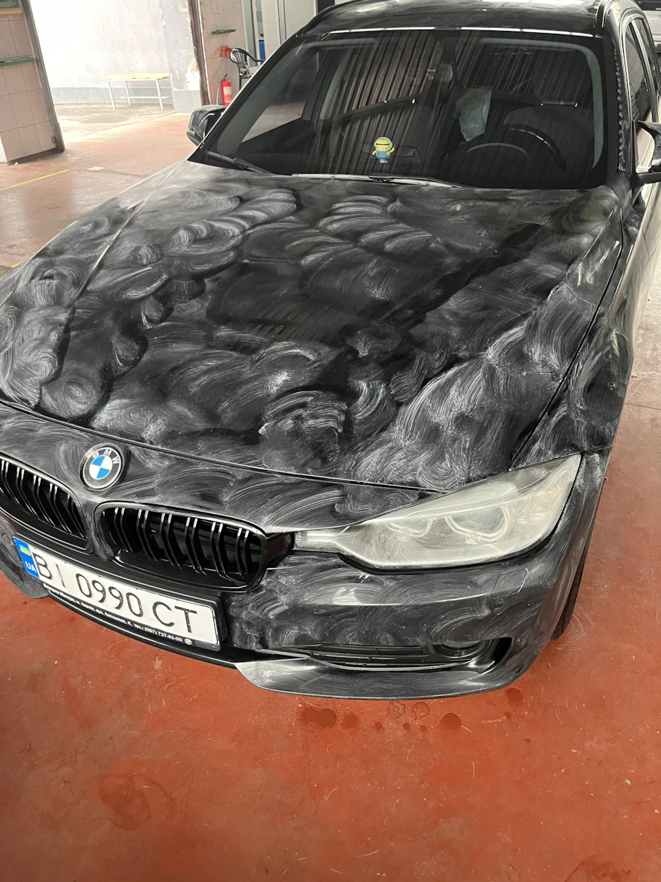 Нанесення захисту кузова Waxoyl