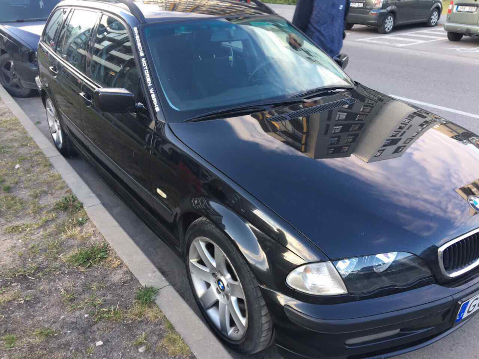 Фотографії, огляд авто в Європі 2