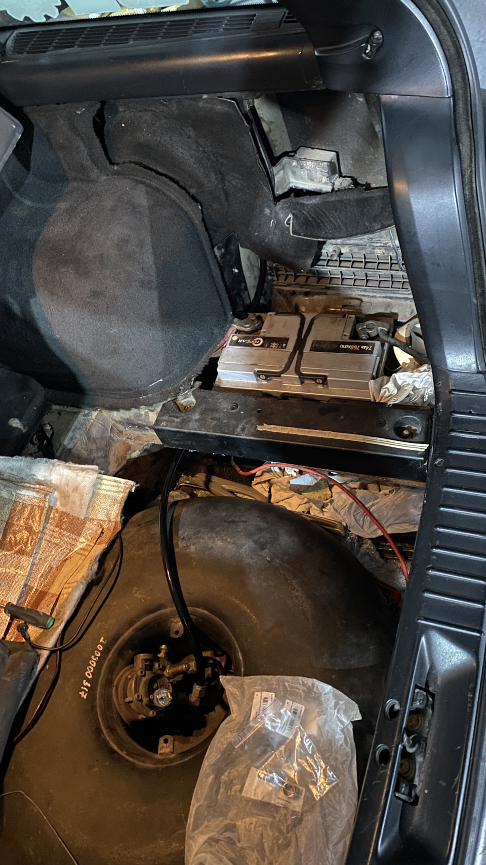 Переніс заправку газу в лючок бака 2