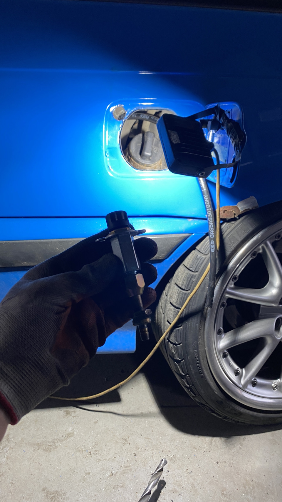 Переніс заправку газу в лючок бака 4