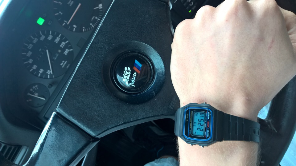 Руль МОМО AHG Power 4