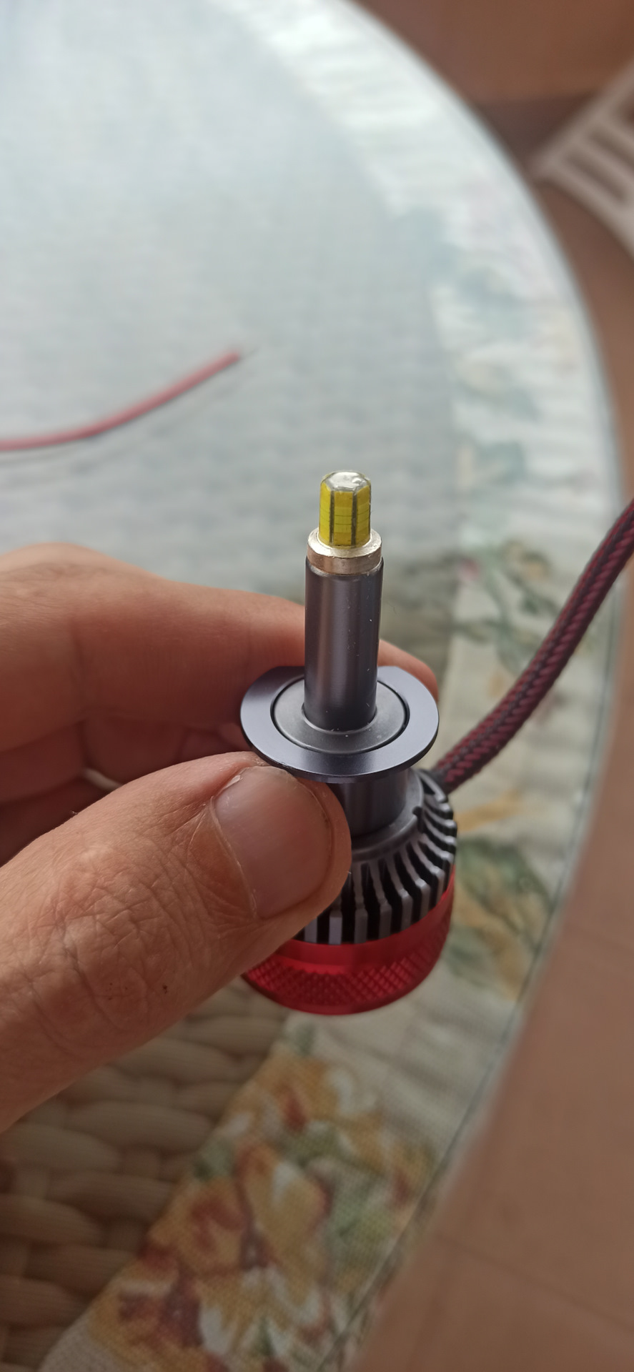 Led в очі. 5