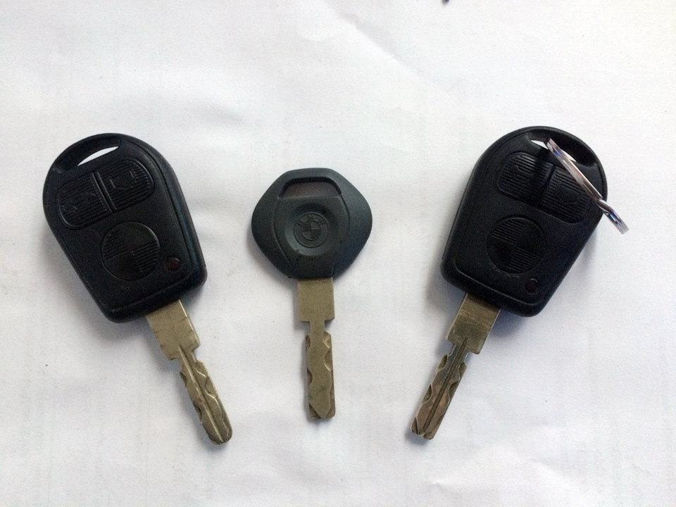 Заміна кнопок заводських ключів BMW e36 5