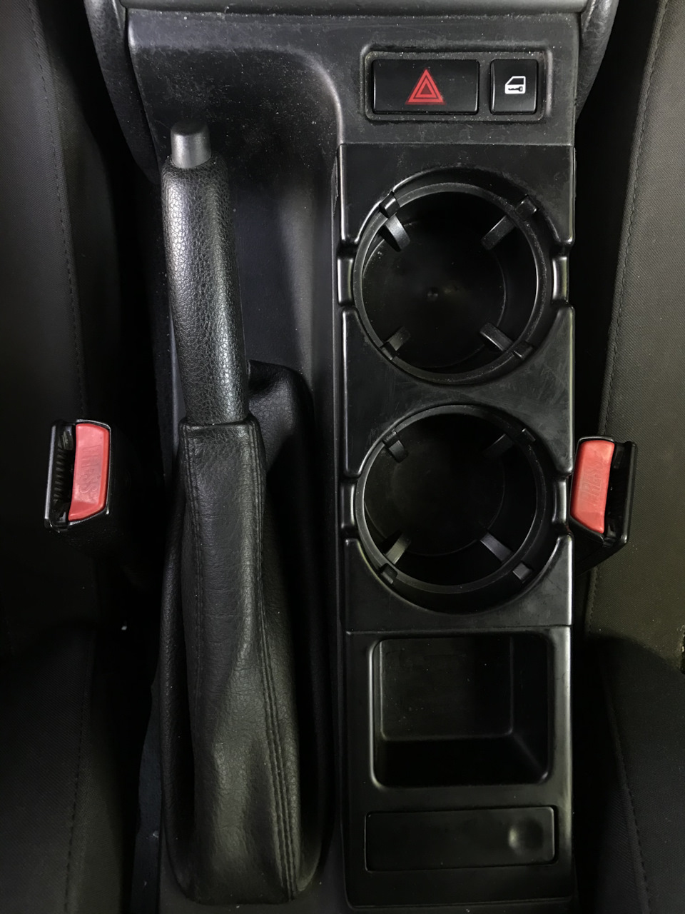 Підсклянник BMW e46 🥤 3