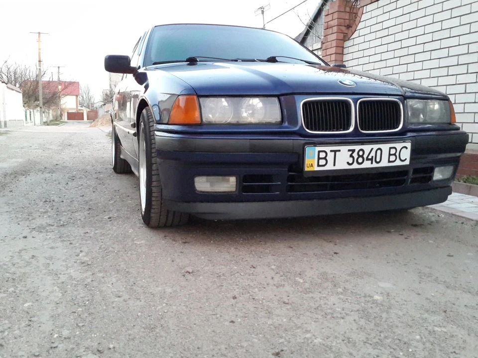 Губа Golf 3 на BMW e36