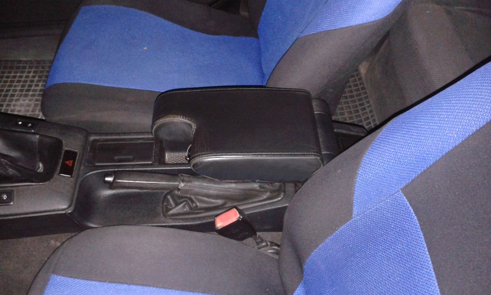 Подлокотник bmw 36 1