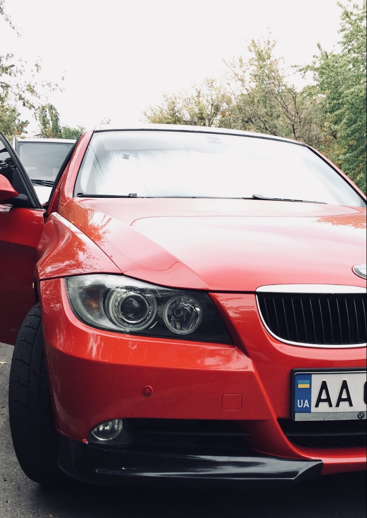 Накладка (сплиттер) переднього бампера BMW 3 E90 1