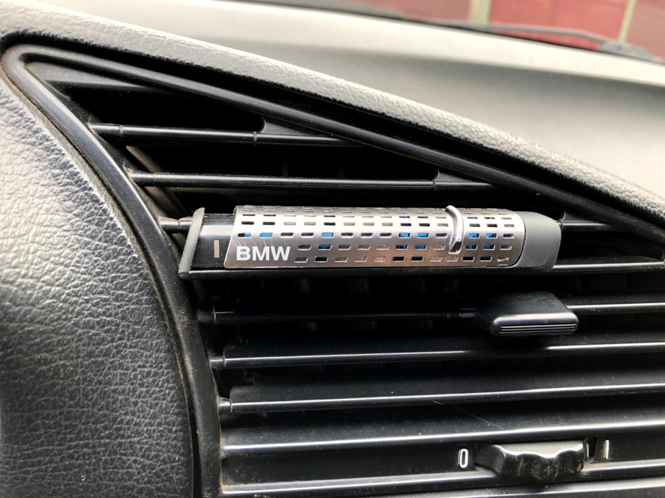 Оригінальний ароматизатор BMW 1